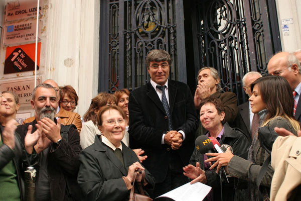 Adalet Ağaoğlu'na veda